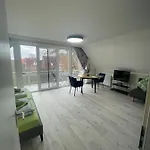 Appartement Haus Seefalke - 250 M Zum *