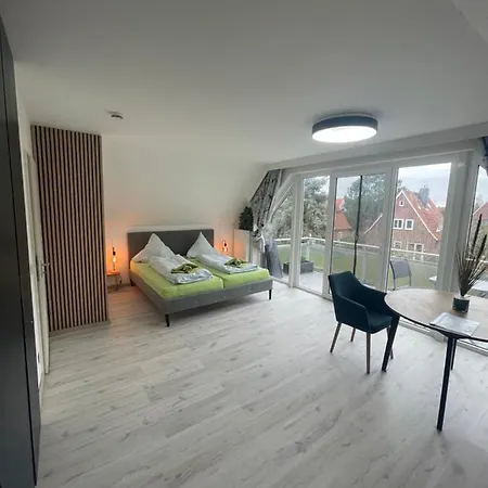 Haus Seefalke - 250 M Zum Apartmán