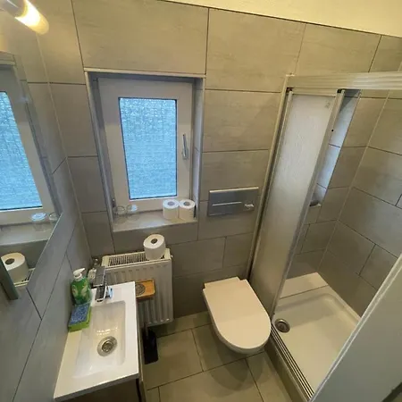 Haus Seefalke - 250 M Zum Apartmán