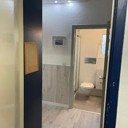 Haus Seefalke - 250 M Zum Apartmán