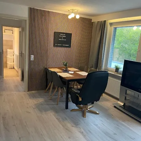 Haus Seefalke - 250 M Zum Apartmán Cuxhaven