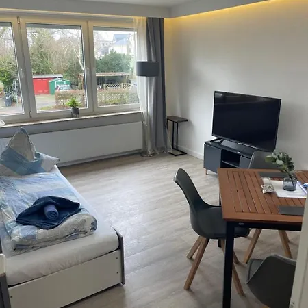 Haus Seefalke - 250 M Zum Apartment