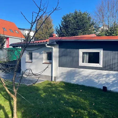Haus Seefalke - 250 M Zum *
