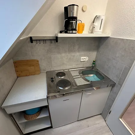 Haus Seefalke - 250 M Zum Apartmán