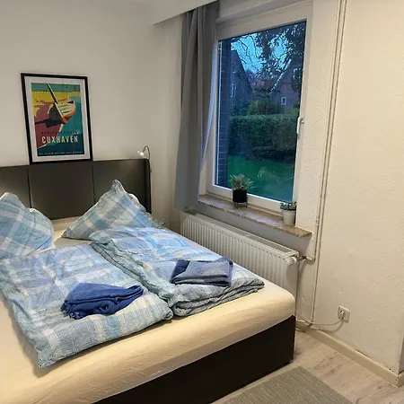 Haus Seefalke - 250 M Zum *