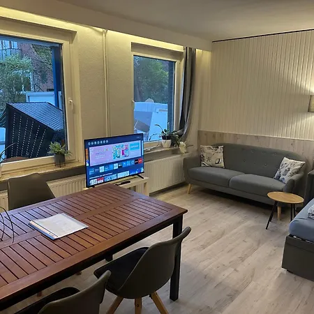 Apartment Haus Seefalke - 250 M Zum