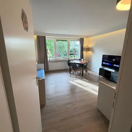 Haus Seefalke - 250 M Zum Apartmán