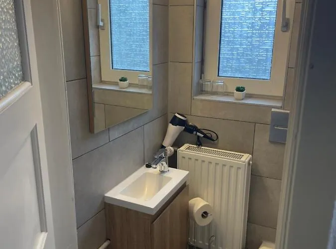 Haus Seefalke - 250 M Zum Apartamento Cuxhaven