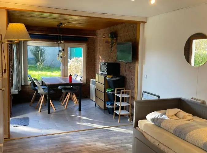 Haus Seefalke - 250 M Zum Cuxhaven