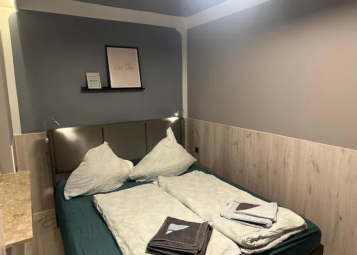 Haus Seefalke - 250 M Zum